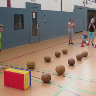 minigolf2019_12 Montessori-Schulzentrum Leipzig - Neuigkeiten Grundschule - Minis Golf