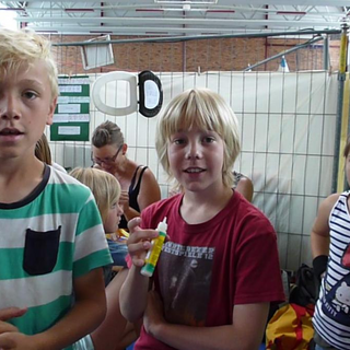 optiker Montessori-Schulzentrum Leipzig - Neuigkeiten Grundschule 2014 - Kinder spielen Stadt