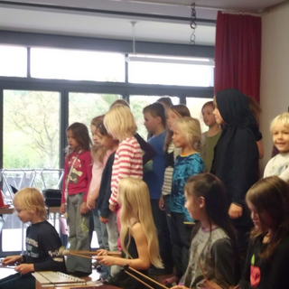 1_morgenkreis3 Montessori-Schulzentrum Leipzig - Neuigkeiten Grundschule 2012 - Morgenkreis hat Gold im Mund