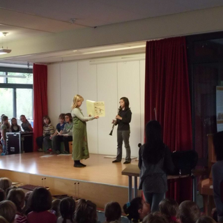 1_morgenkreis4 Montessori-Schulzentrum Leipzig - Neuigkeiten Grundschule 2012 - Morgenkreis hat Gold im Mund