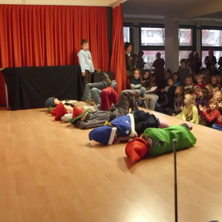 mk_delfine3 Montessori-Schulzentrum Leipzig - Neuigkeiten Grundschule 2012 - Morgenkreis hat Gold im Mund