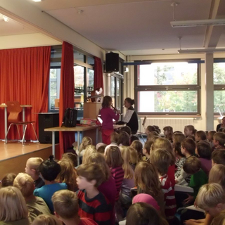 mk_tiger6 Montessori-Schulzentrum Leipzig - Neuigkeiten Grundschule 2012 - Morgenkreis hat Gold im Mund