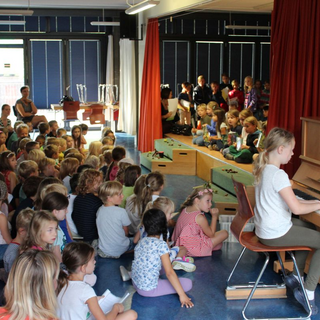 morgenkreis2018_01 Montessori-Schulzentrum Leipzig - Neuigkeiten Grundschule - Der Morgenkreisel