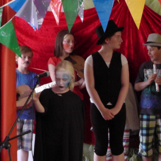 ritterrost_04 Montessori-Schulzentrum Leipzig - Neuigkeiten Grundschule - Ritter Rost rollt richtig ran