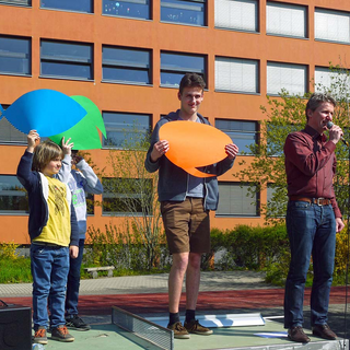 p1090280 Montessori-Schulzentrum Leipzig - Neuigkeiten Grundschule - Probealarmlogopräsentationspause