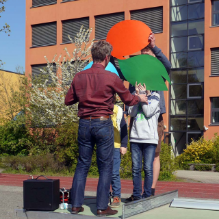 p1090281 Montessori-Schulzentrum Leipzig - Neuigkeiten Grundschule - Probealarmlogopräsentationspause