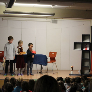 nikolausandacht2018_01 Montessori-Schulzentrum Leipzig - Neuigkeiten - Der Nikolaus bringt nicht nur Süßes