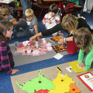 prowotiger_08 Montessori-Schulzentrum Leipzig - Neuigkeiten Grundschule 2014 - Über allem(n) steht der Regenbogen