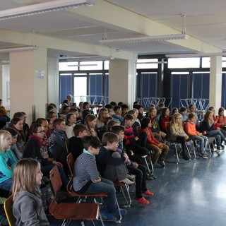 sandwichkind_02 Montessori-Schulzentrum Leipzig - Neuigkeiten Grundschule - Zur Buchmesse gibt es ein Sandwich - Kind