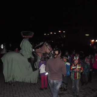 stmartin_fest4 Montessori-Schulzentrum Leipzig - Neuigkeiten Grundschule 2012 - St. Martin teilt (uns etwas mit)!