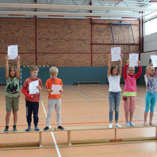 sportfestausw2018_23 Montessori-Schulzentrum Leipzig - Neuigkeiten Grundschule - Auf die Bänke, fertig, los!