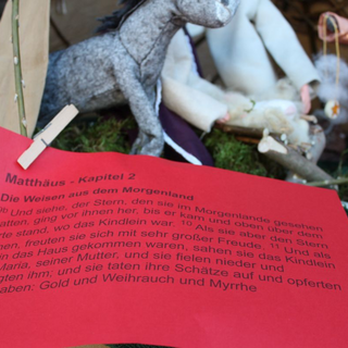 krippe_06 Montessori-Schulzentrum Leipzig - Neuigkeiten Grundschule - Gesunde, neue - Sternsinger