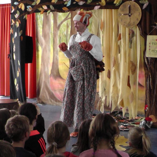 susiesquirrel_01 Montessori-Schulzentrum Leipzig - Neuigkeiten Grundschule - Do you know Susie Squirrel?