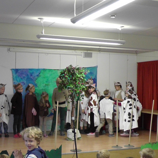 theaterthelma2014_10 Montessori-Schulzentrum Leipzig - Neuigkeiten Grundschule 2014 - Thelma - die weiße Kuh