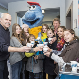 trinkbrunneniv-1 Montessori-Schulzentrum Leipzig - Neuigkeiten - Wir können allen das Wasser reichen…