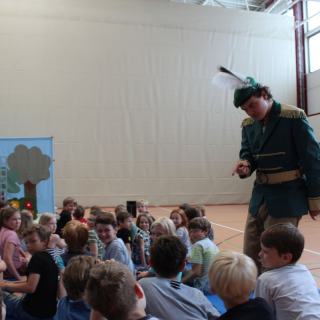 wht_firebird_05 Montessori-Schulzentrum Leipzig - Neuigkeiten Grundschule - Weiß-Pferd-Theater