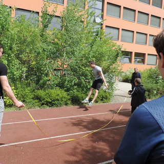 sportfest1 Montessori-Schulzentrum Leipzig - Neuigkeiten - Treppenlauf, Gesäßrutschen und Co