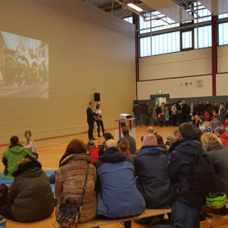 2018-01-13-10-36-31 Montessori-Schulzentrum Leipzig - Neuigkeiten - Volle Hütte...
